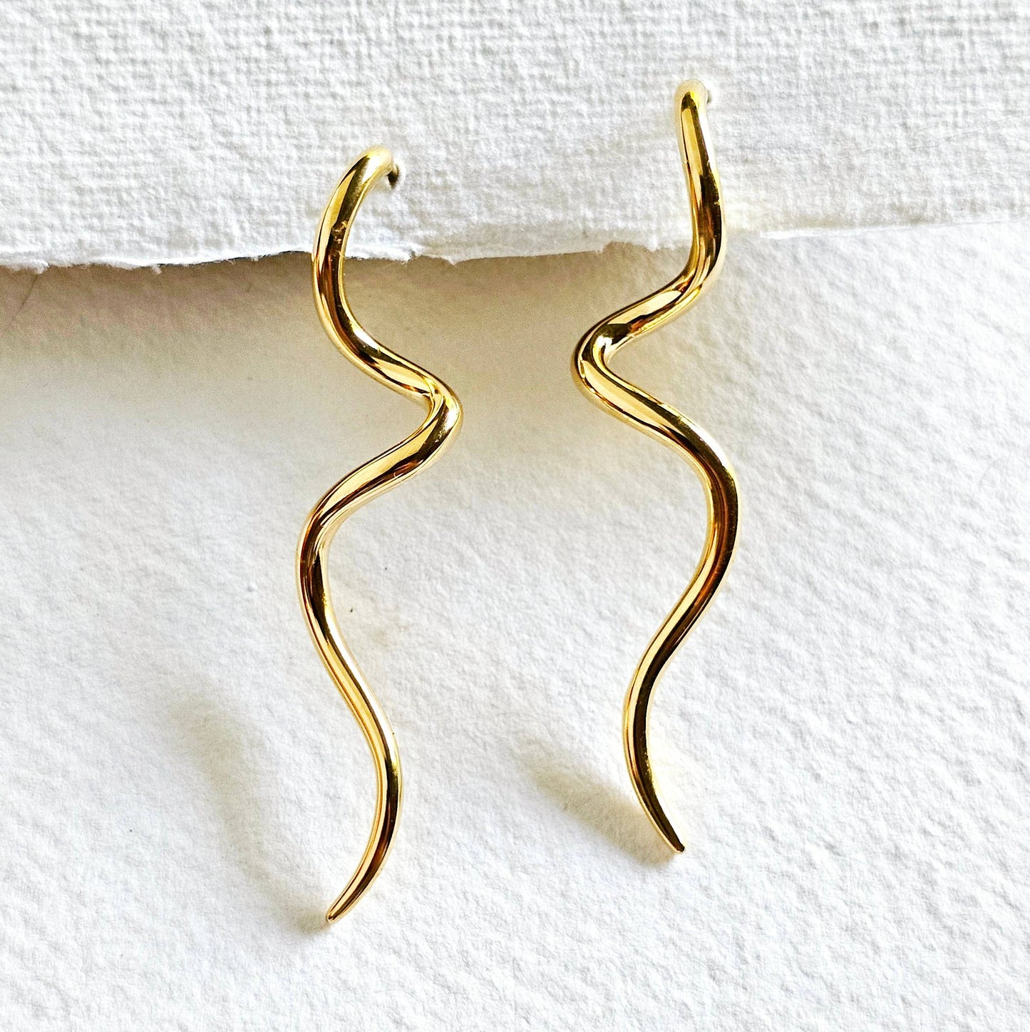 18k Gold Swirl Needle Earrings